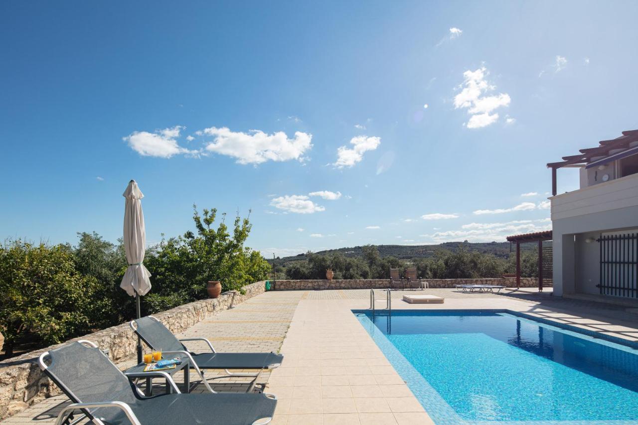 Tavronitis Greek Sky - New Modern Apartment With Shared Pool מראה חיצוני תמונה
