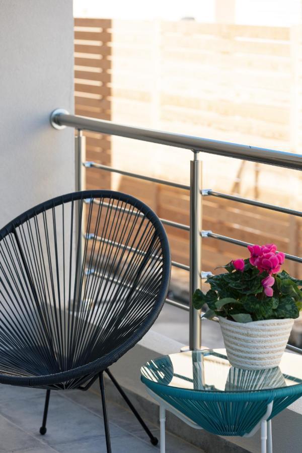 Tavronitis Greek Sky - New Modern Apartment With Shared Pool מראה חיצוני תמונה