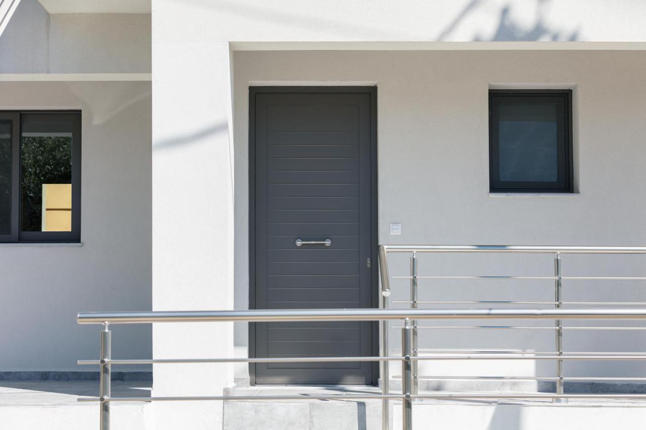 Tavronitis Greek Sky - New Modern Apartment With Shared Pool מראה חיצוני תמונה